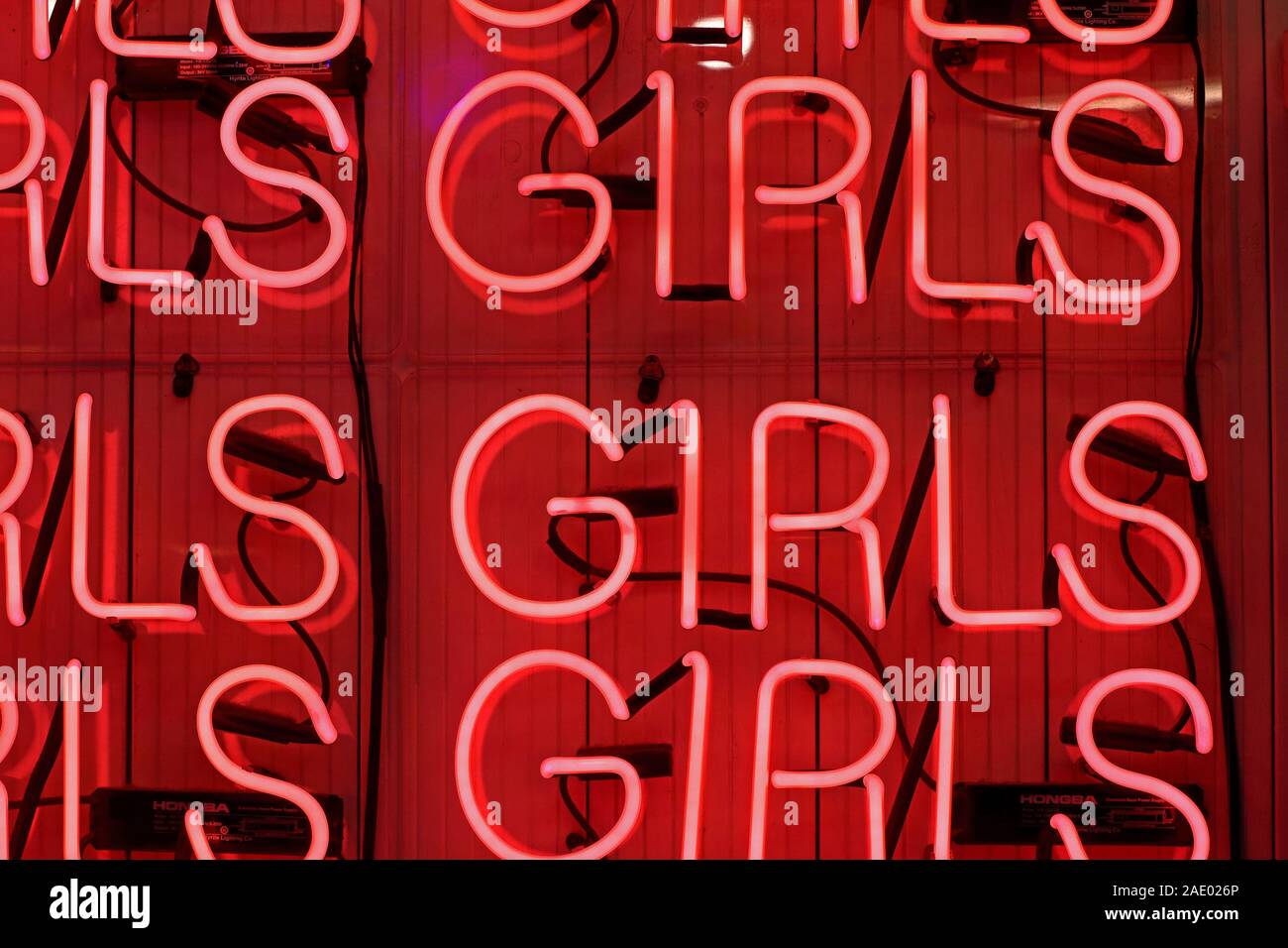 Filles,filles,filles,rouge néon,XXX,X-Rated Banque D'Images