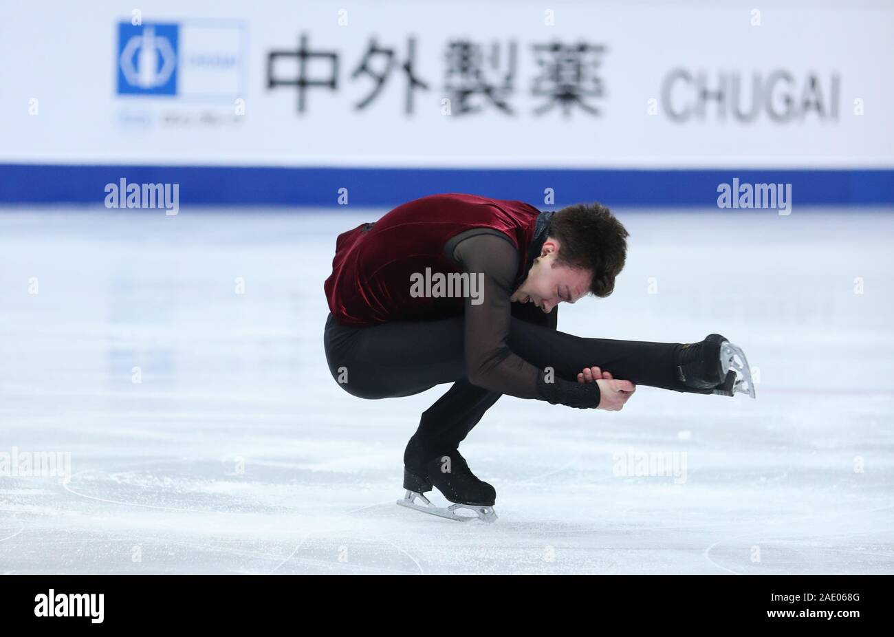 Turin, Italie. 5 déc, 2019. Dmitri Aliev de Russie au cours de la concurrence le programme court à la ISU Grand Prix of Figure Skating Final 2019 à Turin, Italie, 5 décembre 2019. Credit : Cheng Tingting/Xinhua/Alamy Live News Banque D'Images