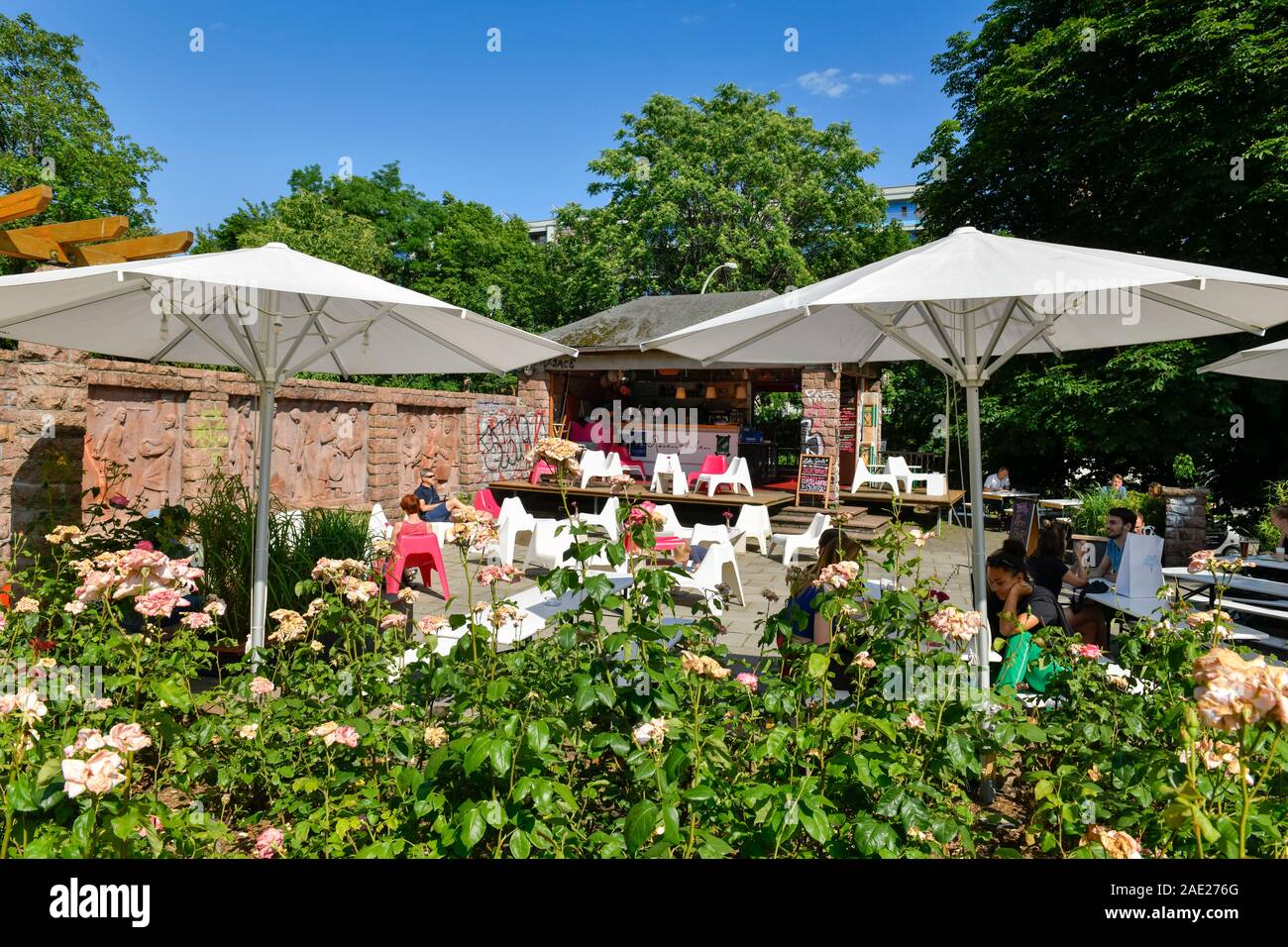 Kulturpavillon Weinbergspark, Rosengarten, Mitte, Berlin, Deutschland Banque D'Images