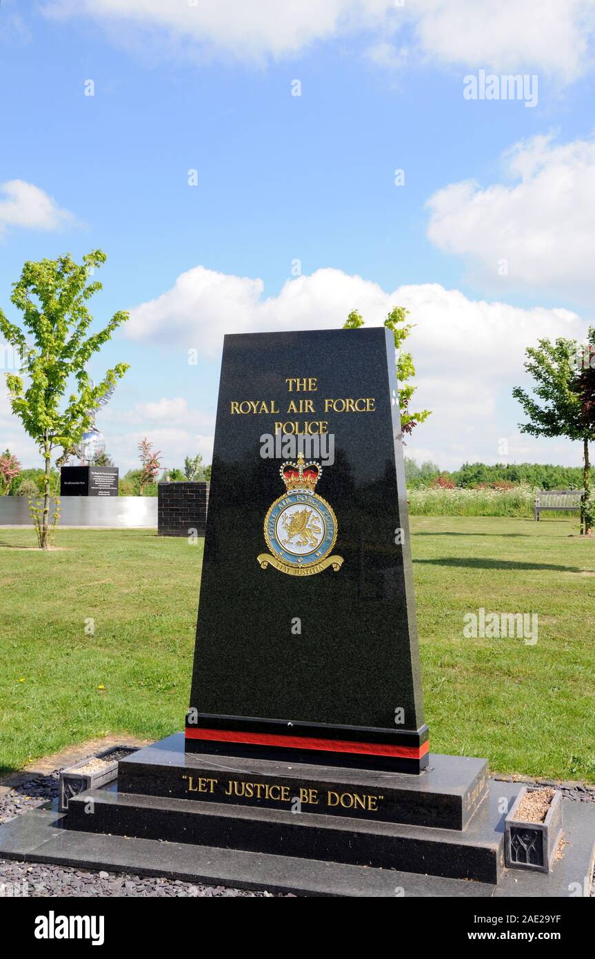 La Royal Air Force Memorial, la Police National Memorial Arboretum, Alrewas, Staffordshire, Royaume-Uni. Banque D'Images