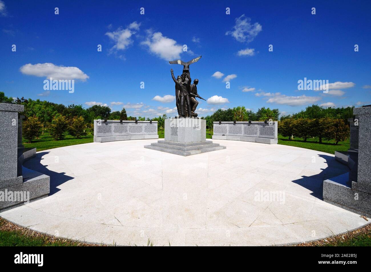 Monument à l'armée polonaise, campagnes National Memorial Arboretum, Alrewas, Staffordshire, Royaume-Uni. Banque D'Images