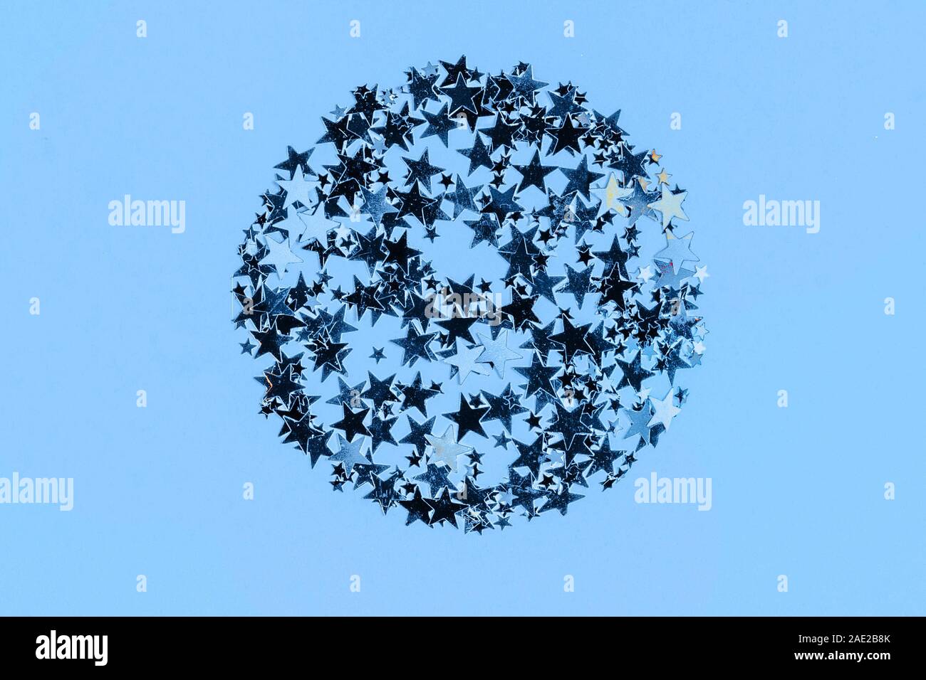 Golden Stars Glitter Confetti De Forme Circulaire Sur Fond Bleu Texture Glitter Dore Maison De Vacances Golden Stars Glitter Confetti De Forme Circulaire Sur Fond Bleu Texture Glitter Dore Maison De Vacances