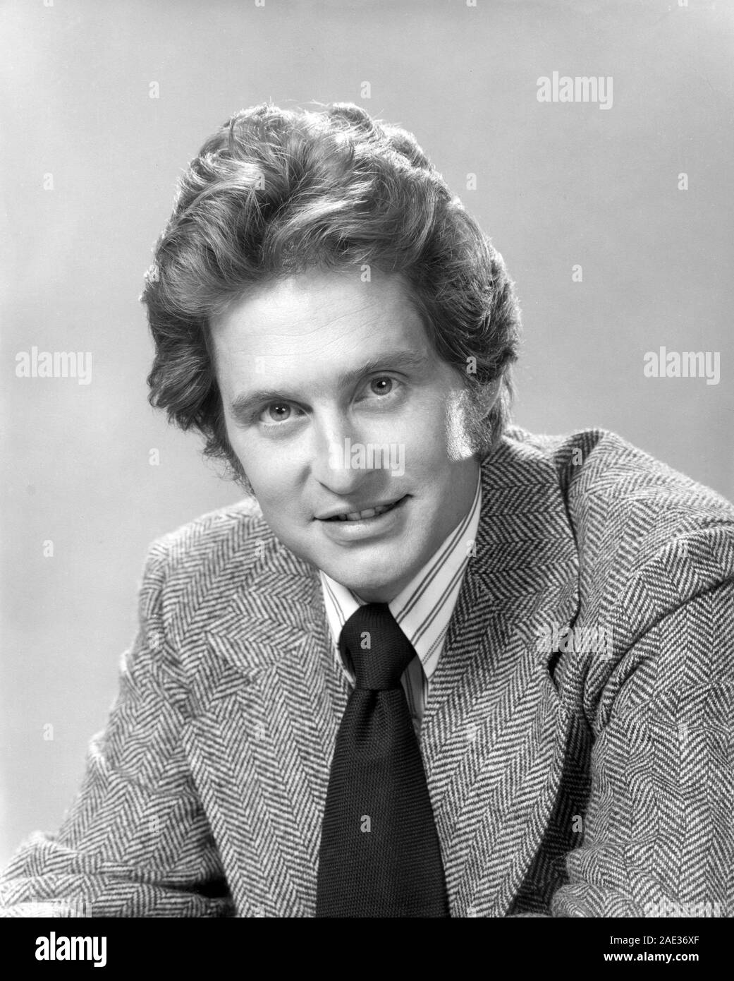 MICHAEL DOUGLAS DANS LES RUES DE SAN FRANCISCO (1972). Credit : WARNER BROS. Télévision / Album Banque D'Images