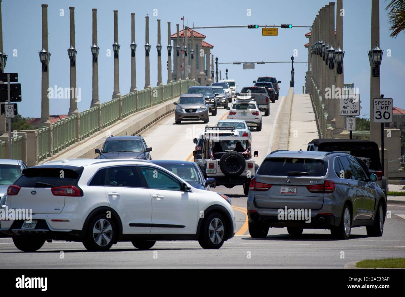 Conduite sur le pont des lions St Augustine florida usa Banque D'Images