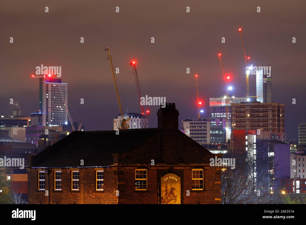 Leeds skyline at night. Chambre d'Altus core peut être vu qui sera plus haut bâtiment Yorkshires une fois rempli. Banque D'Images