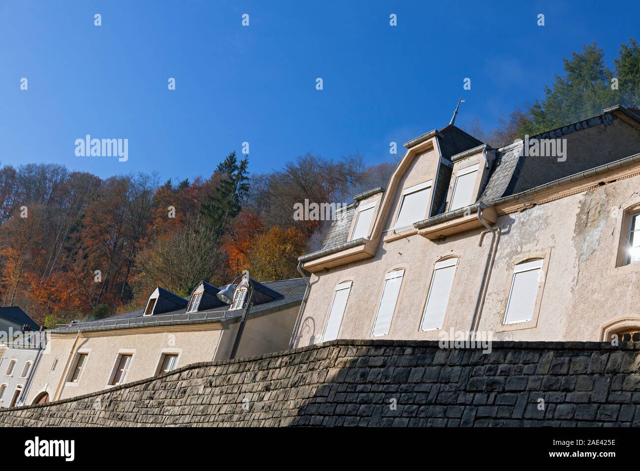 L'Europe, Luxembourg, Septfontaines, maisons traditionnelles sur Wieweschgaass Banque D'Images