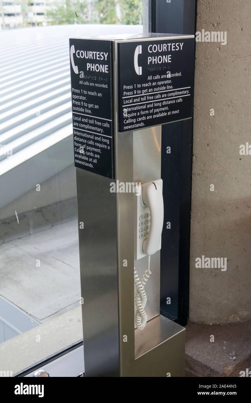 Terminal de l'Aéroport International de Tampa Florida United States of America USA US Fumeurs Banque D'Images Terminal de l'Aéroport International de Tampa Florida United States of America USA US Fumeurs Banque D'Images