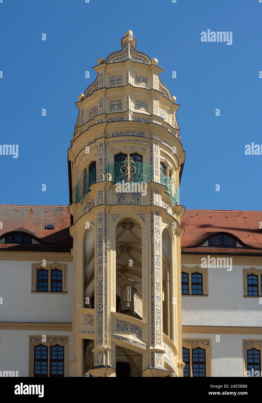Grosse Wendelstein Escalier Impossible Dans La Cour Du Chateau Hartenfels Altstadt Torgau Saxe Allemagne Photo Stock Alamy Grosse Wendelstein Escalier Impossible Dans La Cour Du Chateau Hartenfels Altstadt Torgau Saxe Allemagne Photo Stock Alamy