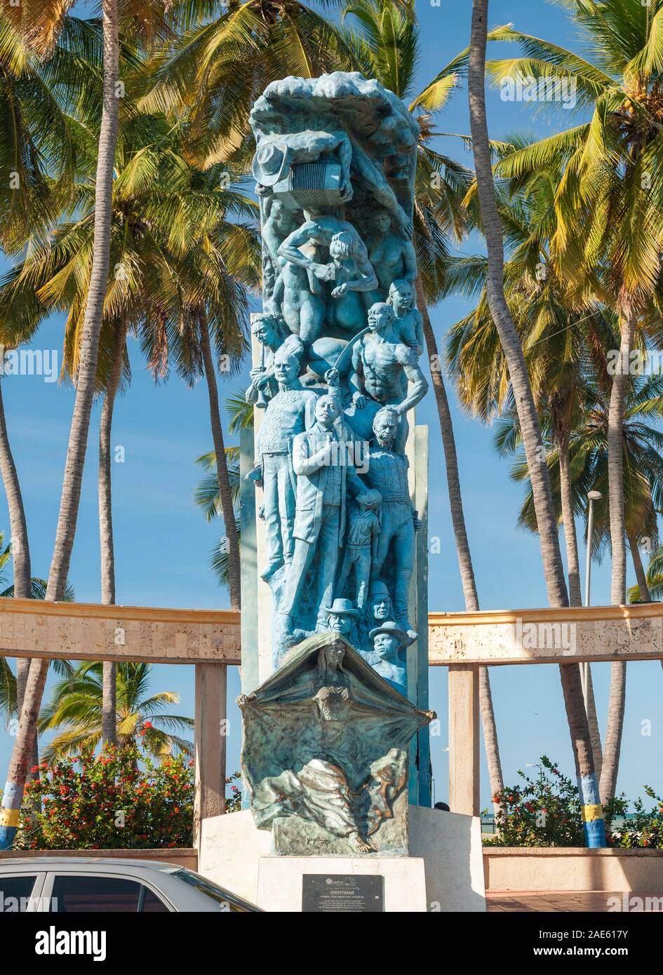 Identidad monument à Riohacha dans la péninsule Guajira du nord de la Colombie. Banque D'Images