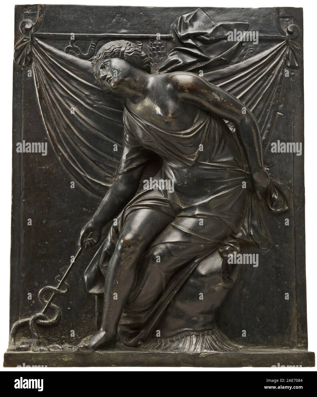 Peace Establishing Her Reign, 1512 d'Antonio Lombardo, représente une figure féminine allégorique représentant la paix. L'œuvre présente des draperies classiques, une posture assise, des gestes symboliques et des conventions sculpturales de la Renaissance. Banque D'Images