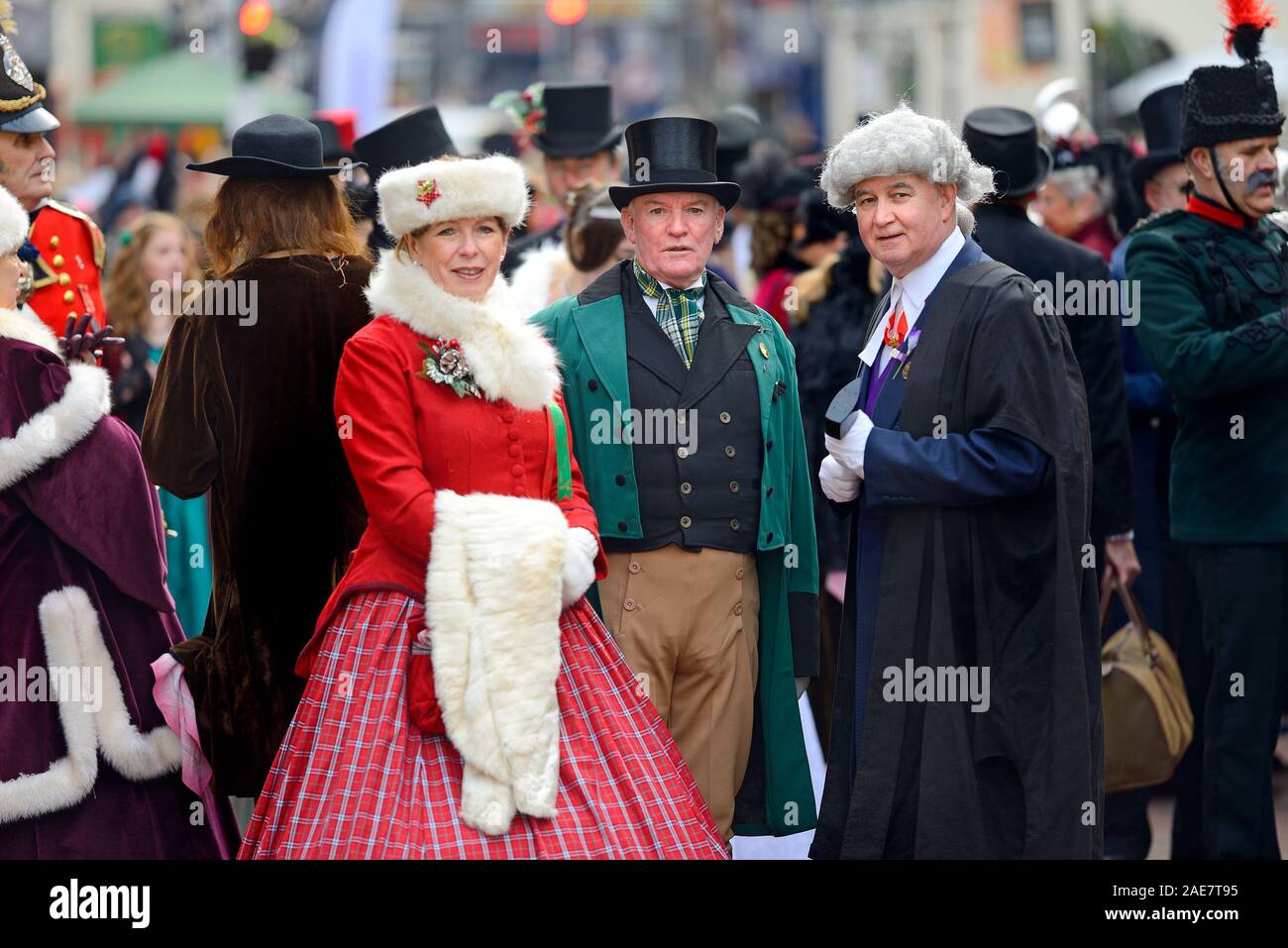 Rochester, Kent, UK. 7 décembre 2019. Le premier jour du festival de Noël de Dickens Rochester annuel commence avec le traditionnel défilé de High Street Banque D'Images