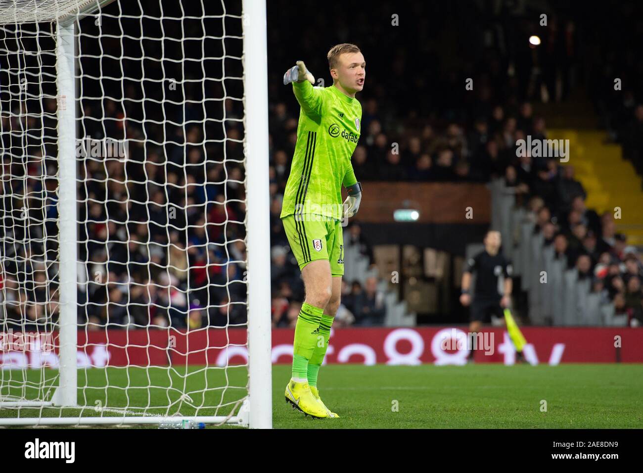 Craven Cottage, Londres, Royaume-Uni. 7 Décembre, 2019. Marek Rodák de Fulham pendant le match de championnat EFL Sky Bet entre Fulham et Bristol City at Craven Cottage, à Londres. Photo par Salvio Calabrese. Usage éditorial uniquement, licence requise pour un usage commercial. Aucune utilisation de pari, de jeux ou d'un seul club/ligue/dvd publications. Credit : UK Sports Photos Ltd/Alamy Live News Banque D'Images