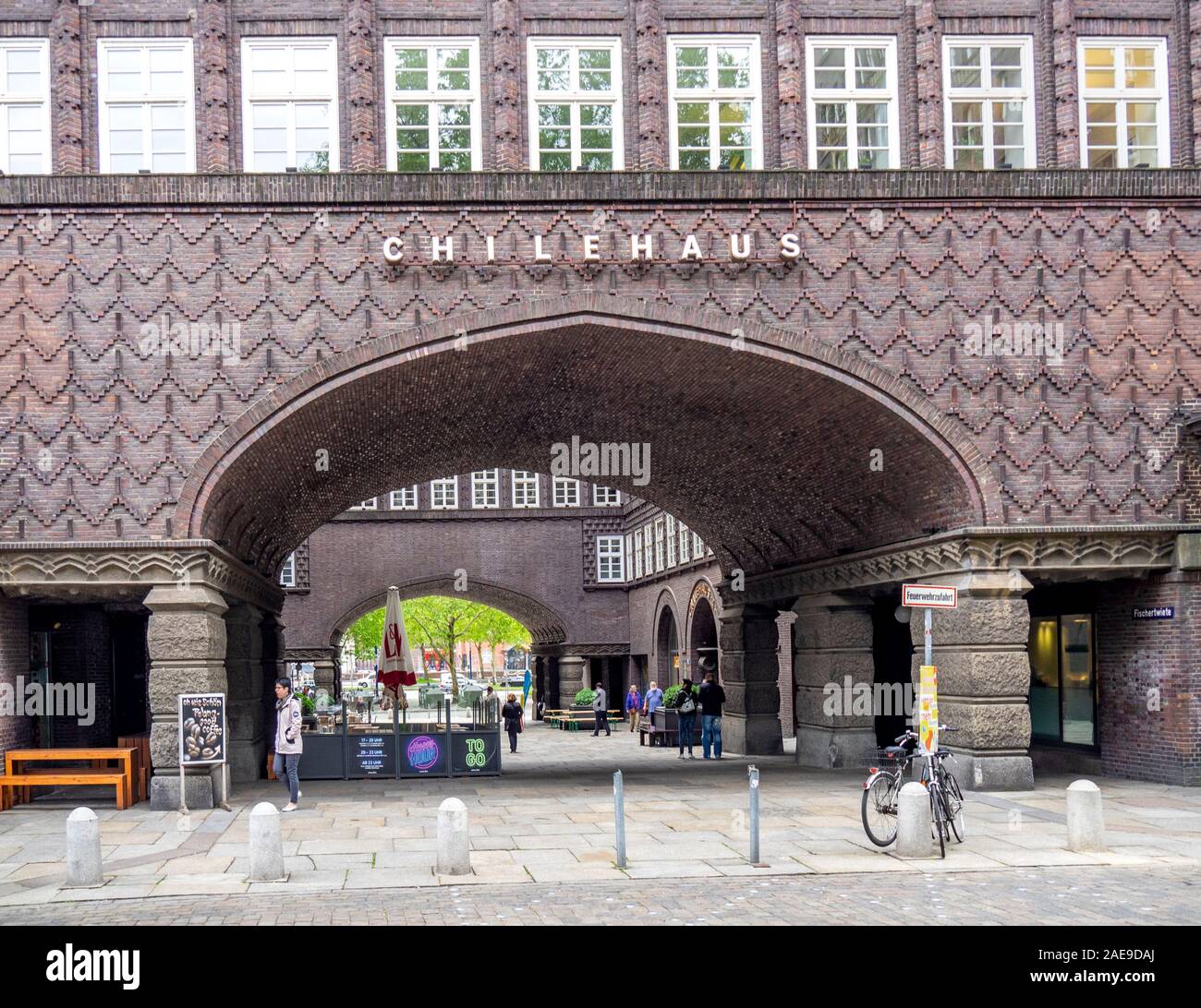 Architecture expressionniste en brique dans le bâtiment Chilehaus dans le quartier de Kontorhausviertel Altstadt Hambourg Allemagne. Banque D'Images