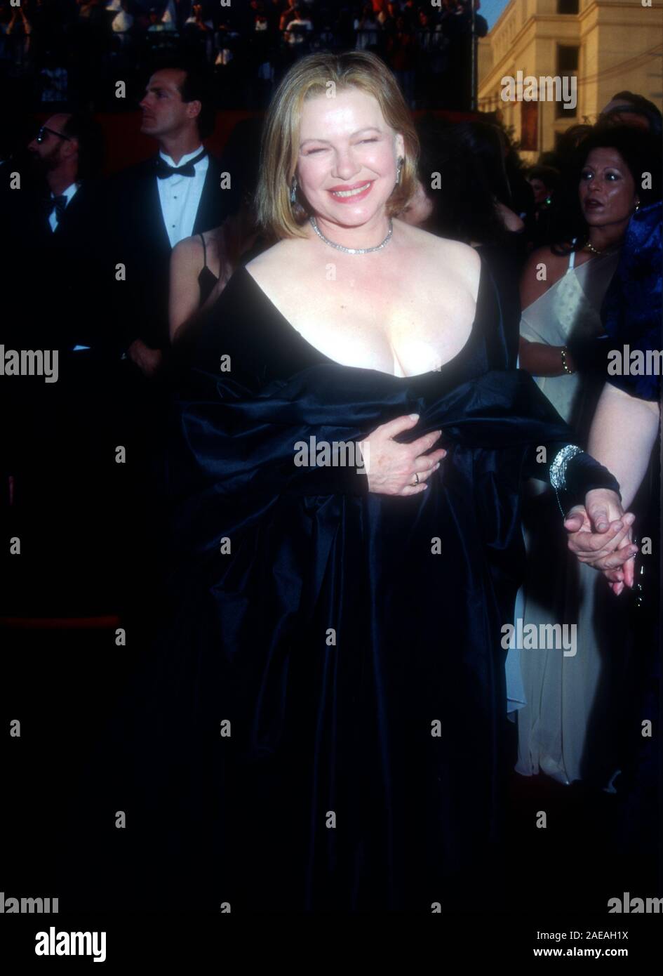 Los Angeles, Californie, USA 27 Mars 1995 L'actrice Dianne Wiest assiste à la 67e annuelle des Academy Awards le 27 mars 1995 au Shrine Auditorium à Los Angeles, Californie, USA. Photo de Barry King/Alamy Stock Photo Banque D'Images