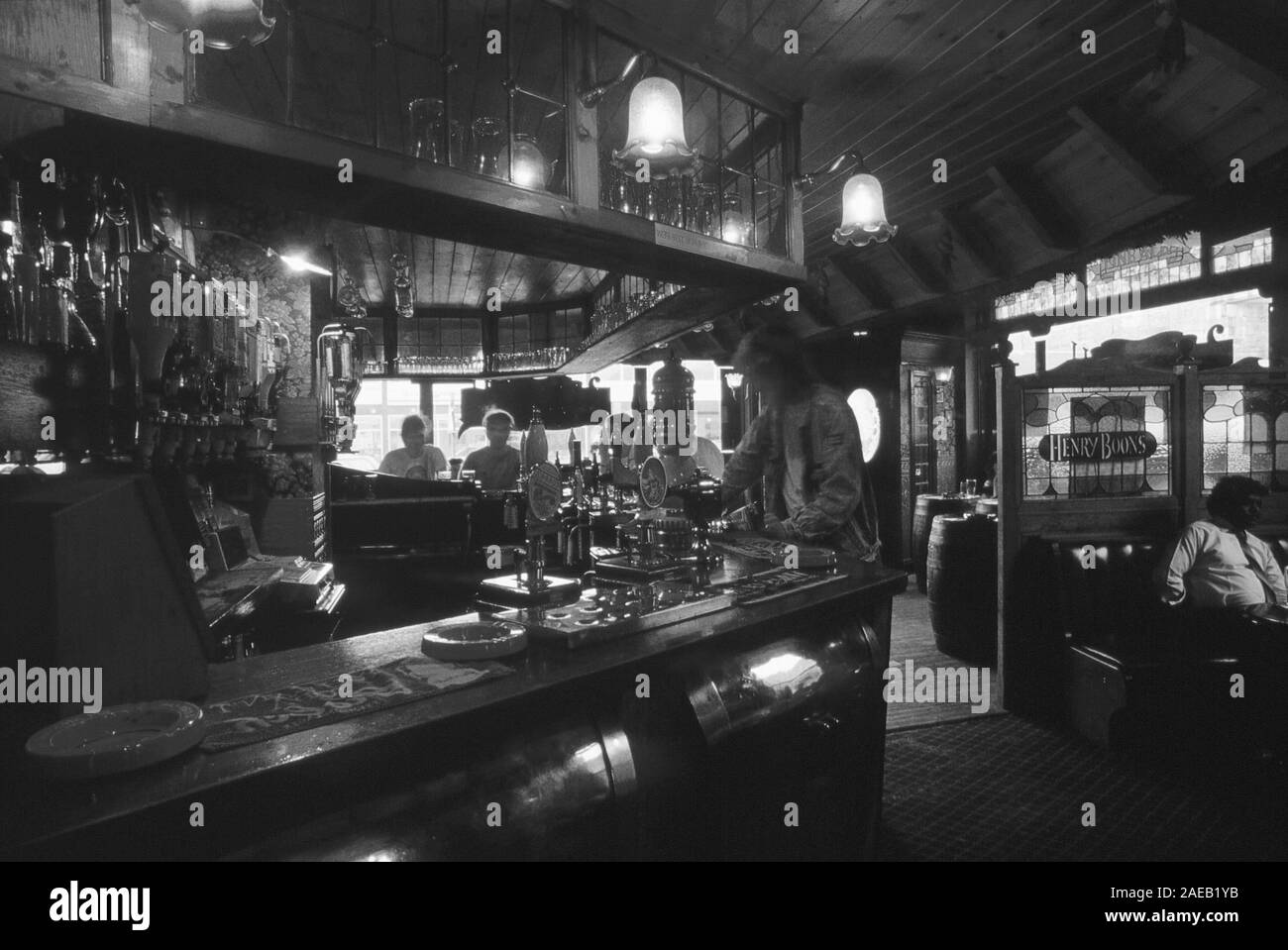 Intérieur Pub à Wakefield, 1970 Yorkshire du Nord, Angleterre, RU Banque D'Images
