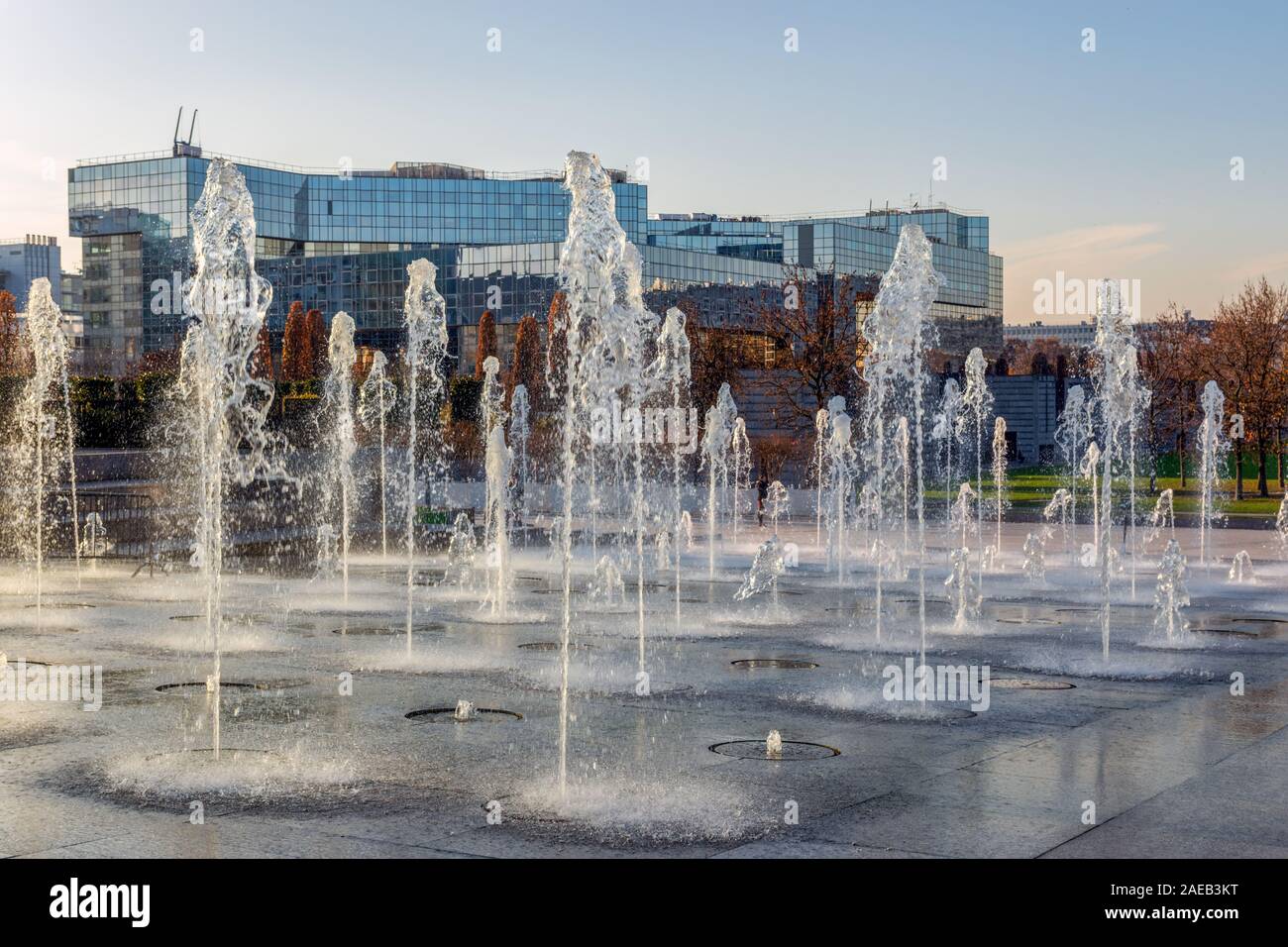 Parc André Citroën à Paris fontaine à jets d'eau Banque D'Images