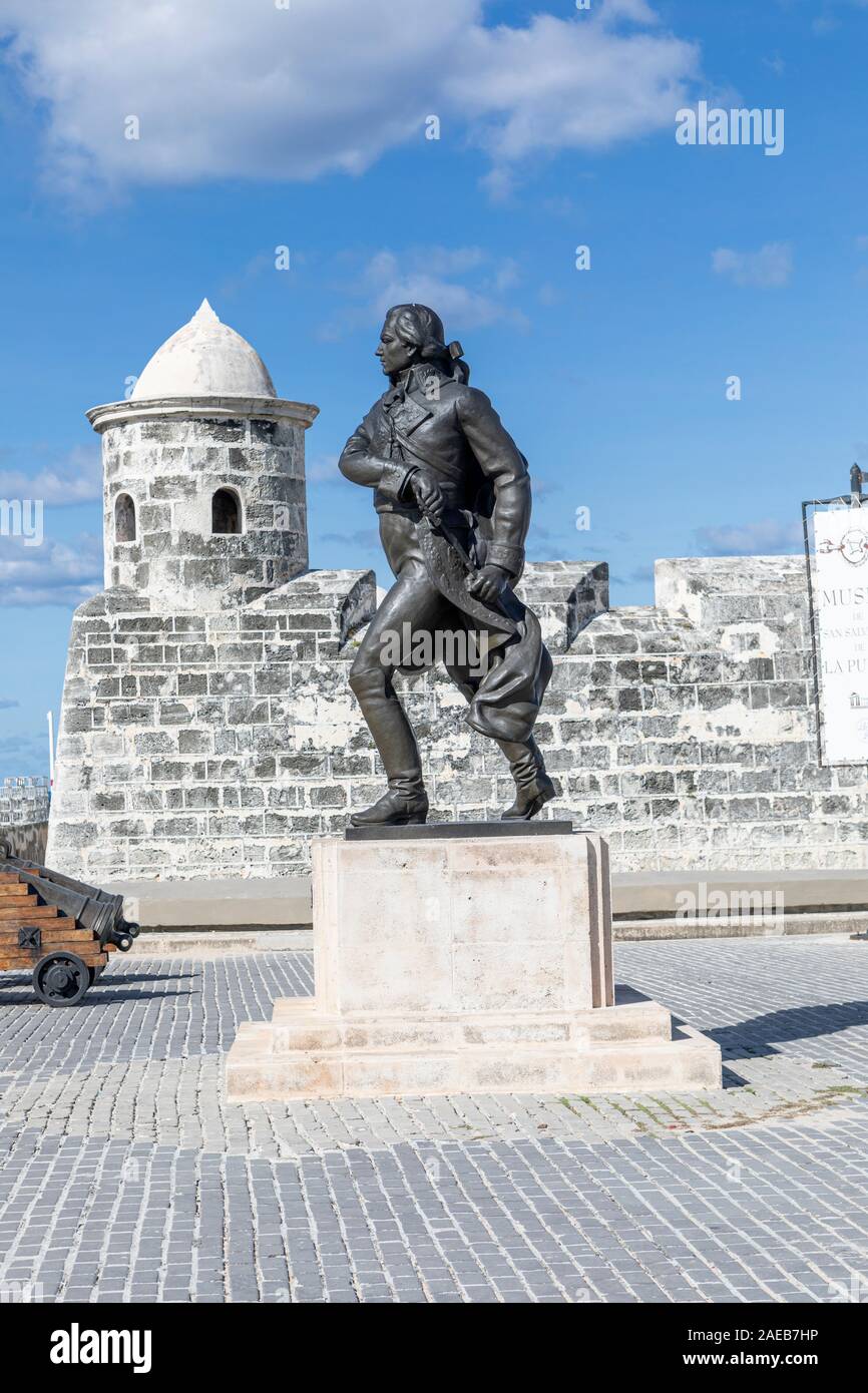 Statue de Francisco de Miranda, par l'ancien château colonial de San Salvador de la Punta, La Havane, Cuba. Banque D'Images