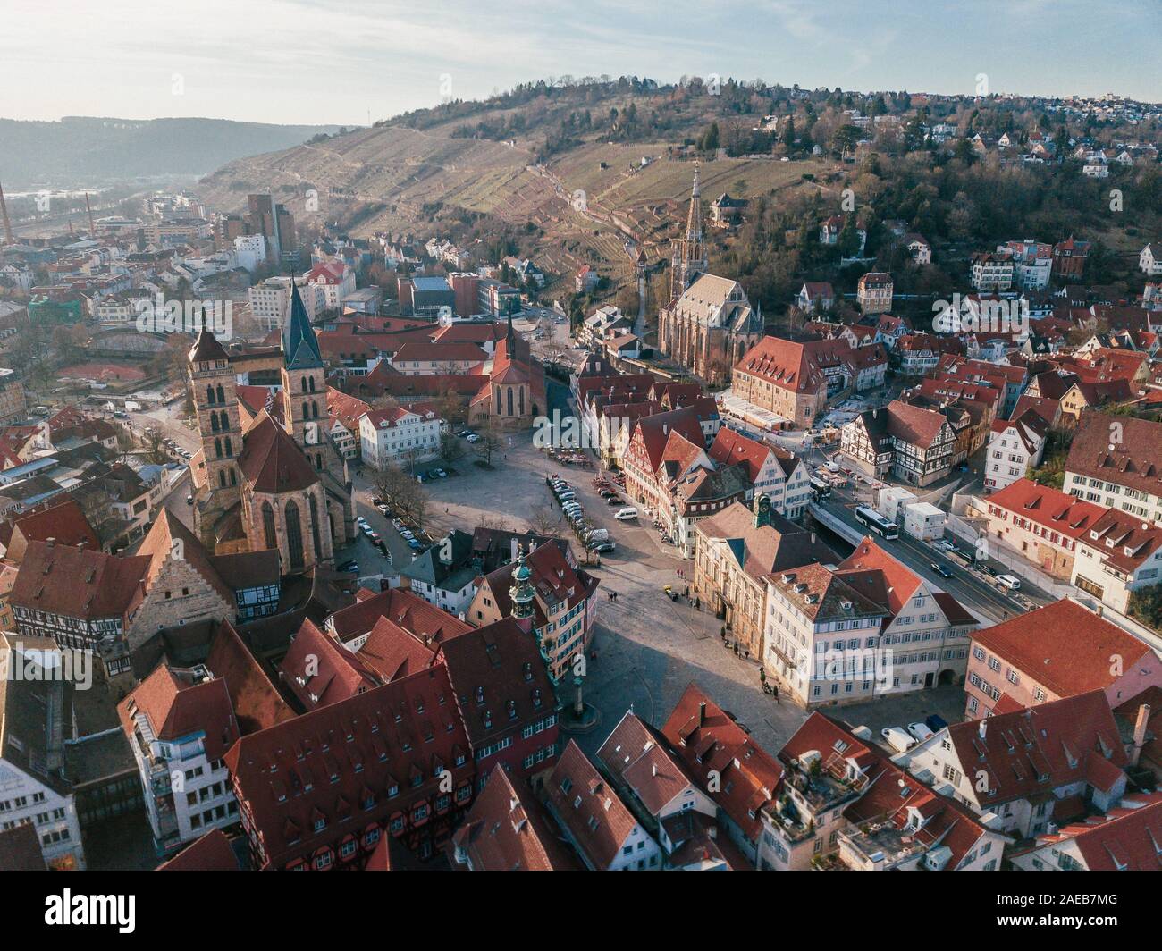 Drone aérien tourné d'ESSLINGEN AM NECKAR en Allemagne lors d'une journée ensoleillée Banque D'Images