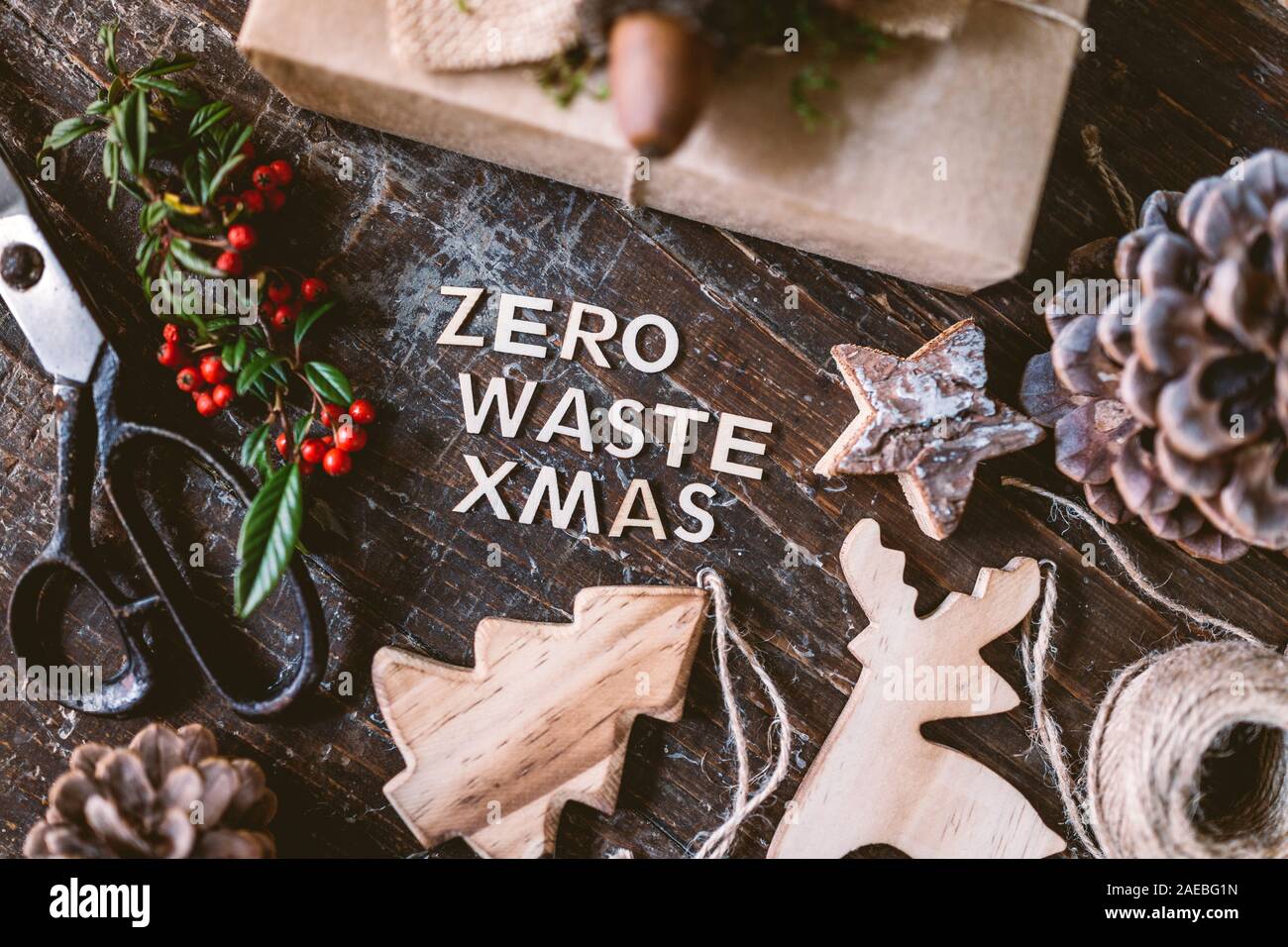 Zéro déchets Texte de Noël et de décoration en bois Banque D'Images