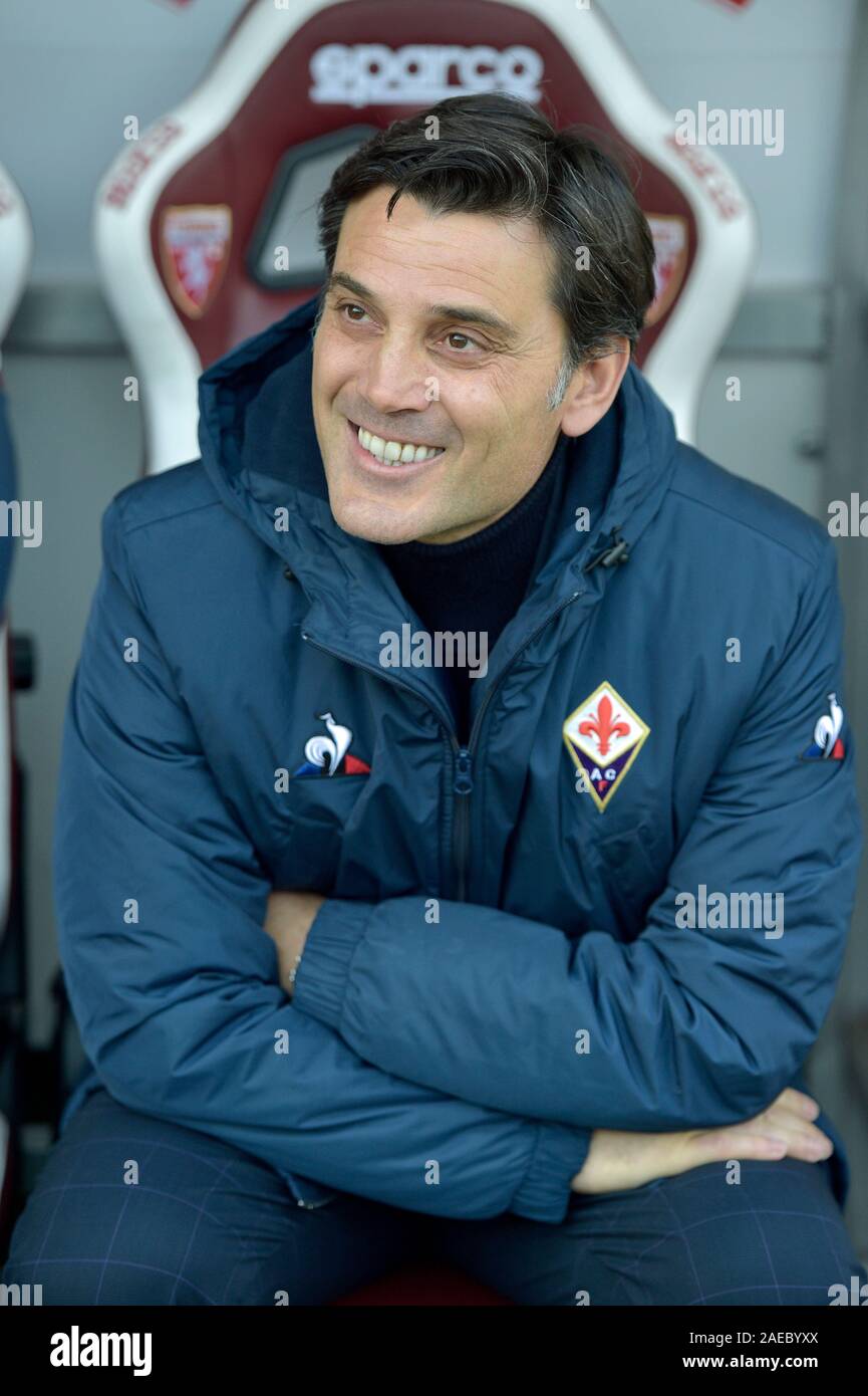 Turin, Italie. Le 08 mai 2019. Turin, Italie. Le 08 mai 2019. 8 décembre 2019 Stade olympique ; Grande Torino, Turin, Piémont, Italie, Serie A Football, Torino contre Fiorentina Vincenzo Montella, l'entraîneur de la Fiorentina - usage éditorial : Action Crédit Plus Sport Images/Alamy Live News Crédit : Action Plus de Sports/Alamy Live News Banque D'Images