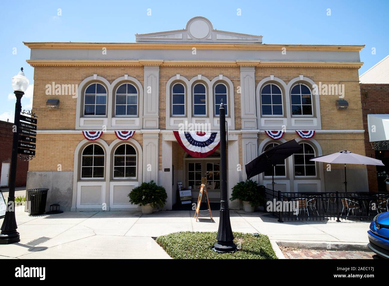 Immeuble situé au 100 rue des plantes Jardin d'hiver de l'ouest floride usa ancien magasin de marchandises générales puis première banque nationale du jardin d'hiver Banque D'Images