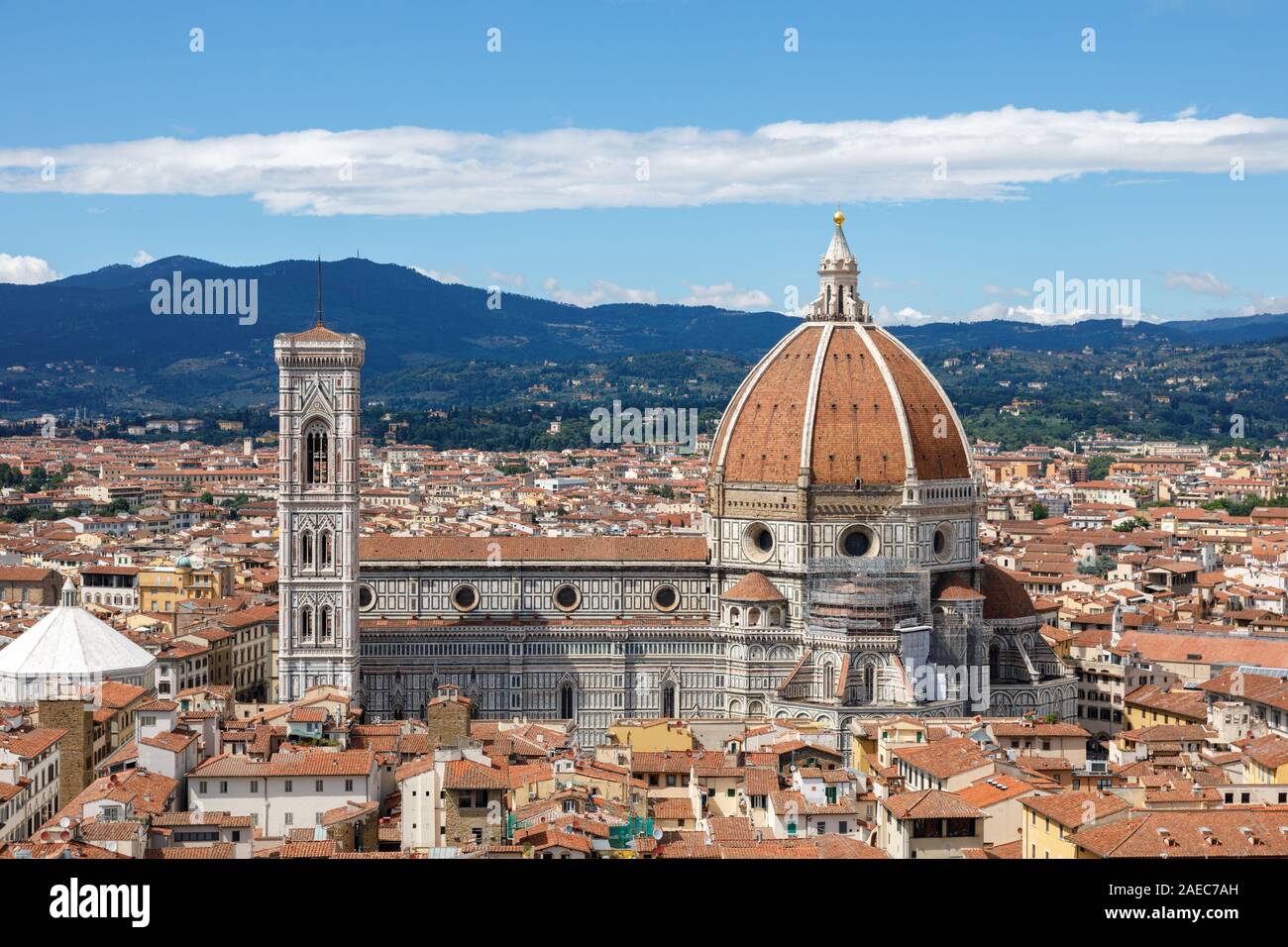 Vue Aérienne Vue panoramique de la vieille ville de Florence et Cattedrale di Santa Maria del Fiore (Cathédrale de Sainte Marie de la fleur) du Palazzo Vecchio Banque D'Images