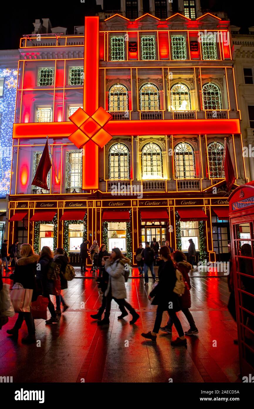 Les boutiques de luxe sur Old Bond Street, joaillier Cartier, saison de Noël à Londres, Banque D'Images