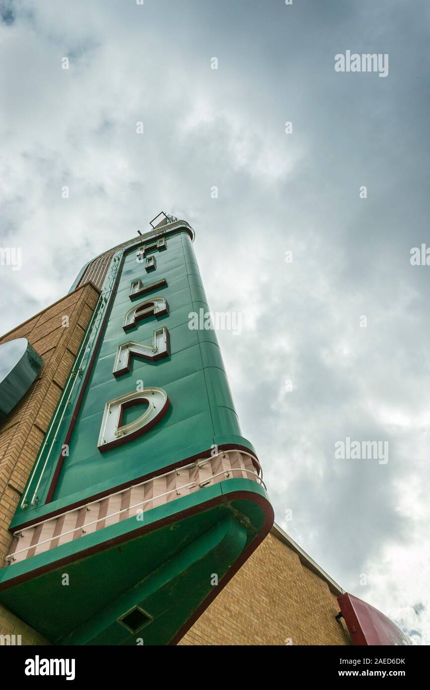Panneau classique du vieux cinéma de Hiland sur la route historique 66 ÉTATS-UNIS Banque D'Images