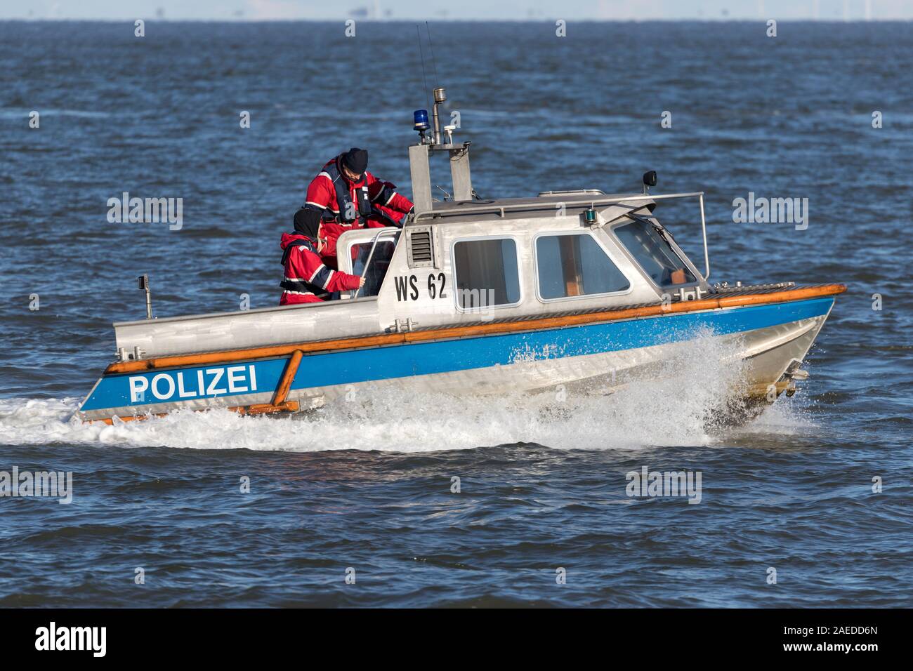 Vedette de la police de Hambourg 62 WS sur l'Elbe Banque D'Images