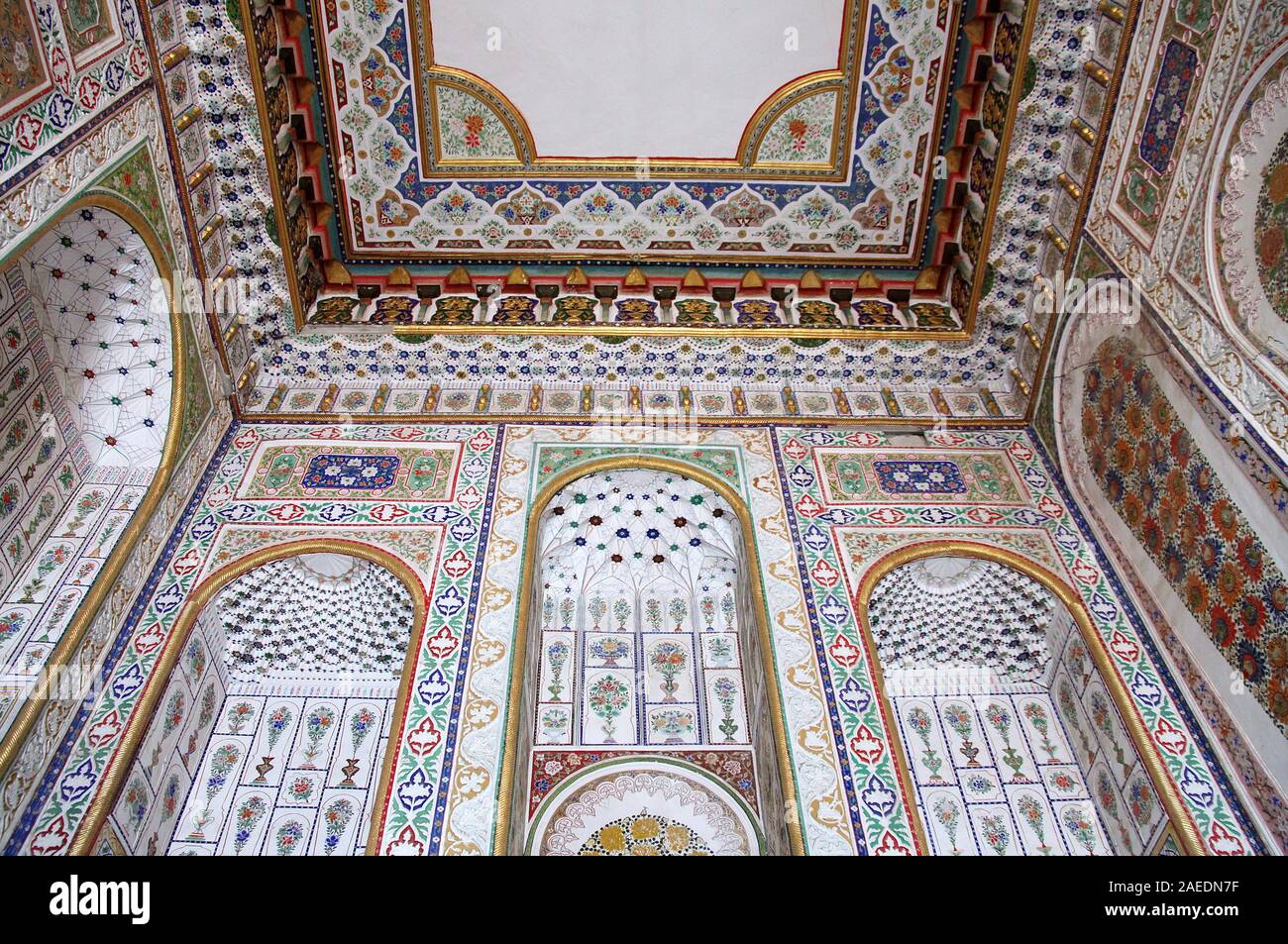Le décor intérieur de Sitorai Mohi Hosa Palace à Boukhara en Ouzbékistan Banque D'Images