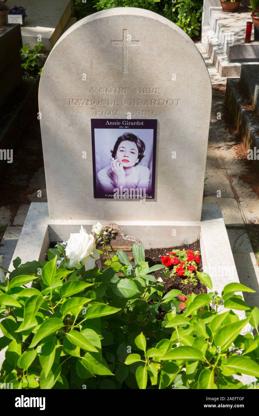 Cimetière du Père-Lachaise, tombes célèbres, PARIS Banque D'Images