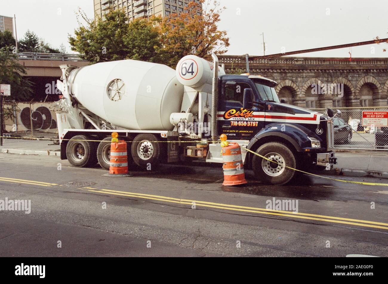 Camion malaxeur de ciment, New York , États-Unis d'Amérique. Banque D'Images