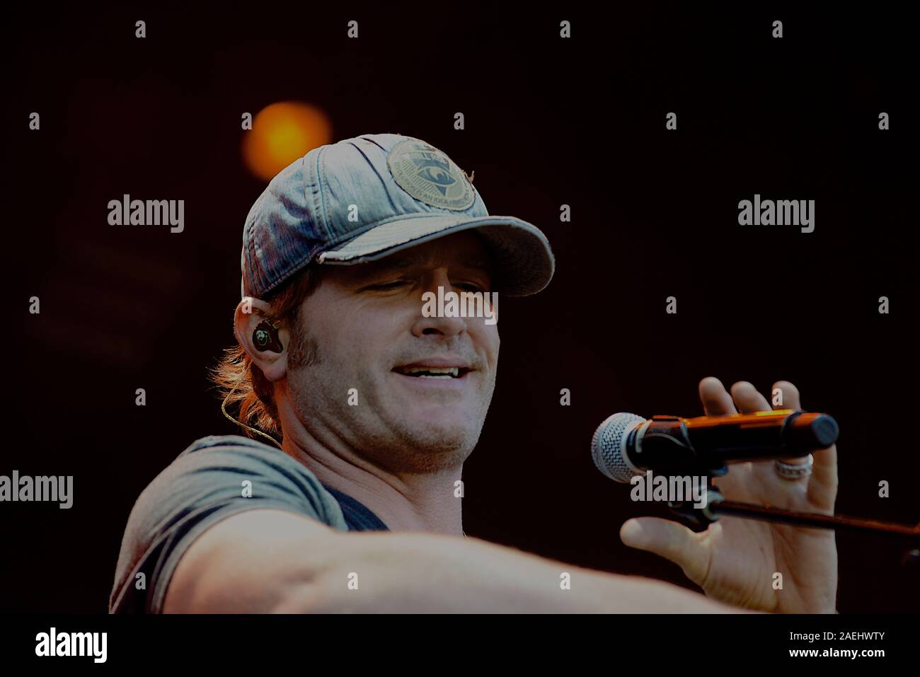 Manhattan, Kansas, USA, Juin 26, 2015Jerrod Niemann joue sur la scène au 'Pays' Stampede Kicker Music Festival de Tuttle Creek State Park Crédit : Mark Reinstein/MediaPunch Crédit : Mark Reinstein / MediaPunch Banque D'Images