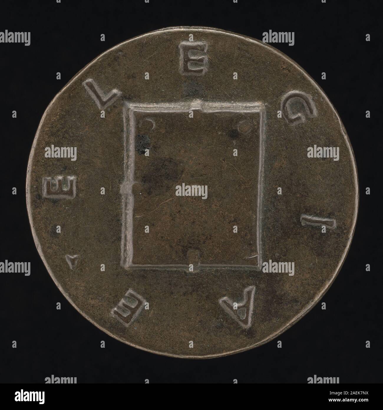 Une médaille de Matteo de' Pasti de 1446 représentant le revers d'un livre fermé, montrant texte gravé, ornement classique, détail de bordure, style Renaissance, et médaillée italienne Banque D'Images