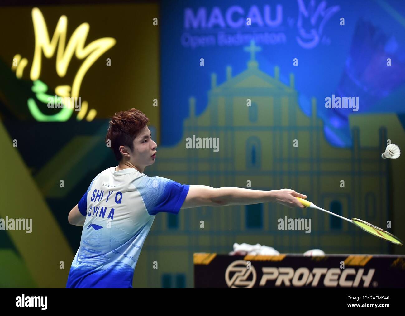 Yuqi Shi de la concurrence de la Chine contre l'Sitthikom Thammasin de Thaïlande à la finale du simple hommes des Championnats canadiens de badminton 2019 Ouvert Macau, Macao en S Banque D'Images