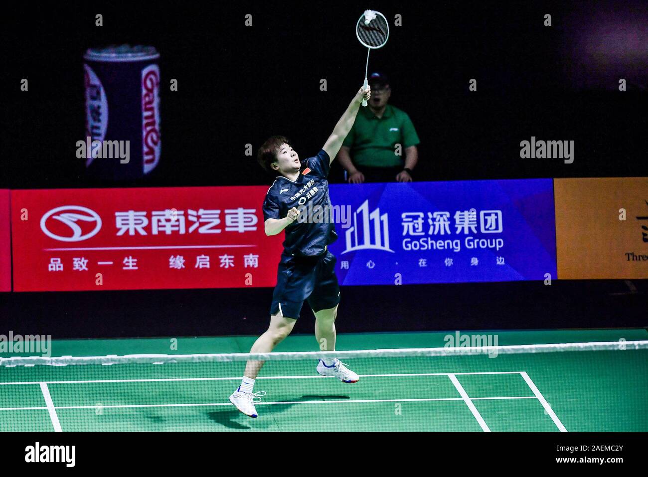 Il Bingjiao Pornpawee de la concurrence de la Chine contre l'Chochuwong de Thaïlande à la première ronde de femmes simple de Fuzhou, Chine Open de 2019 à Fuzhou City, Banque D'Images