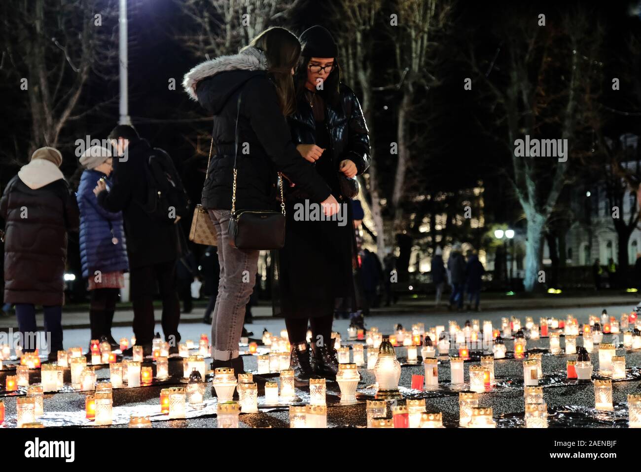 Riga / Lettonie - 30 novembre 2019 : Le 78e anniversaire de la destruction par les Nazis et collaborateurs lettons des prisonniers du ghett Riga Banque D'Images