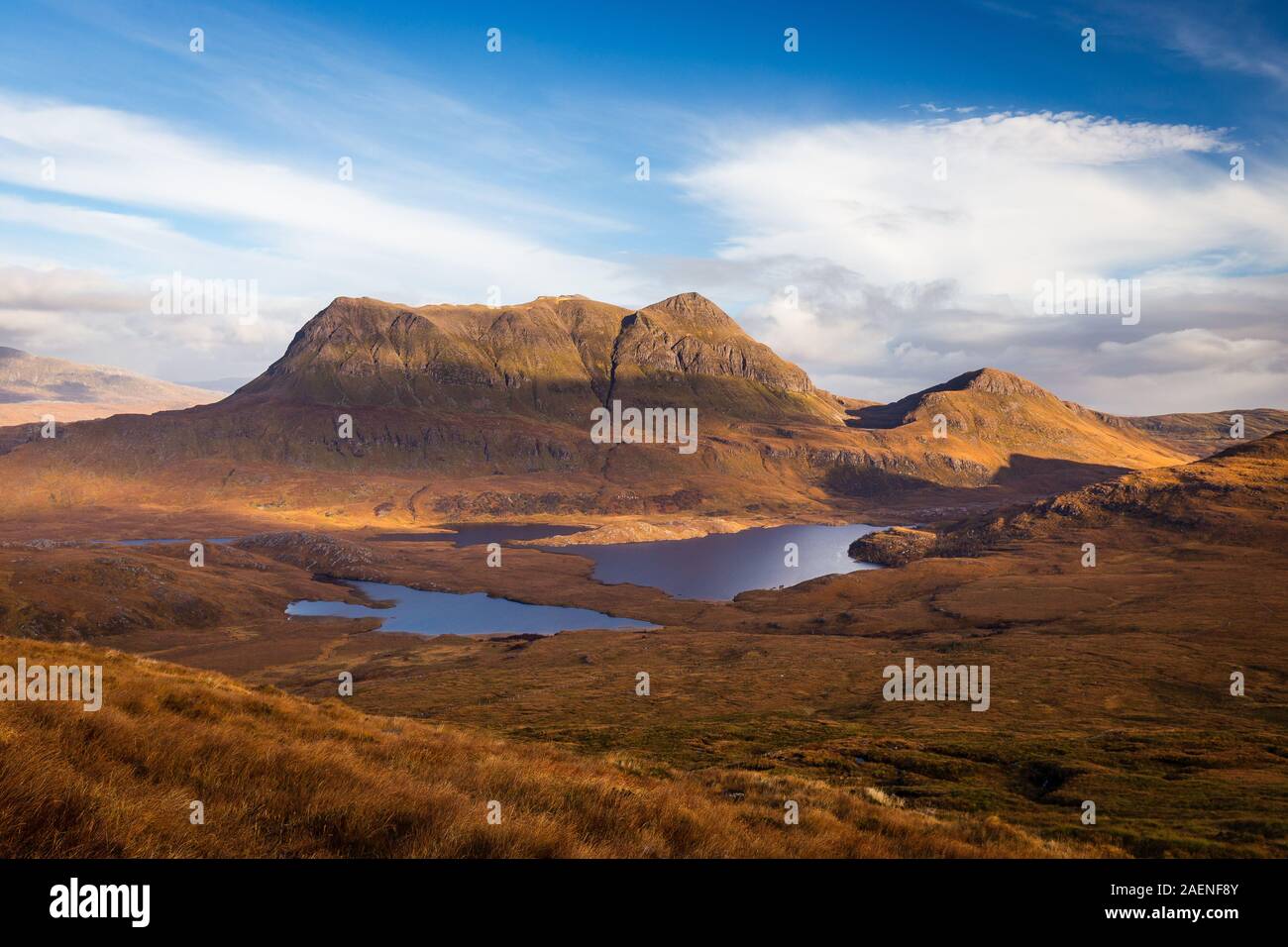 Cul Mor mountain vu de Stac Pollaidh Assynt, Ecosse, Banque D'Images