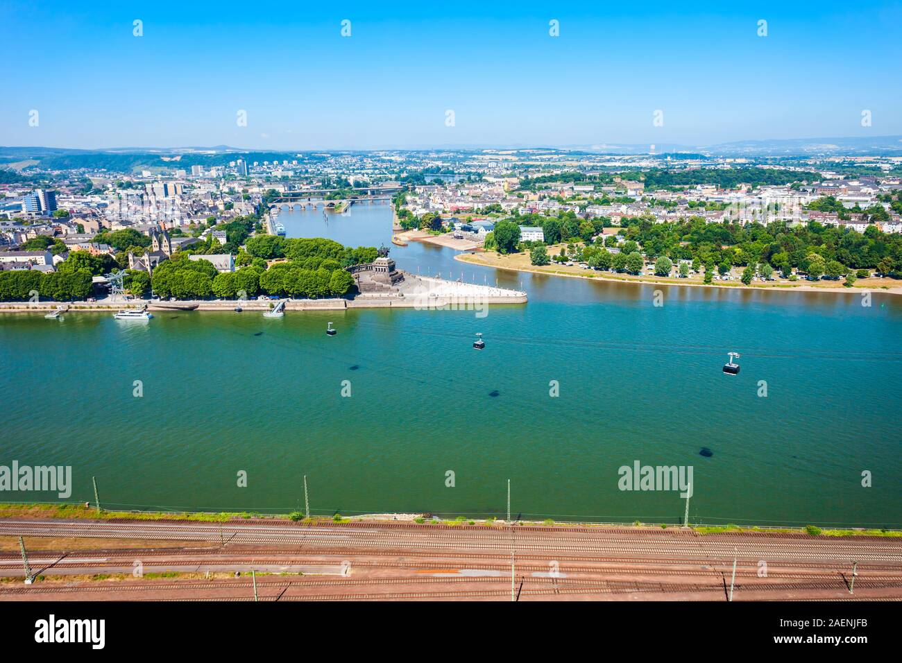 Deutsches Eck ou coin allemand est le nom d'une pointe de Coblence, où la Moselle rejoint le Rhin en Allemagne Banque D'Images