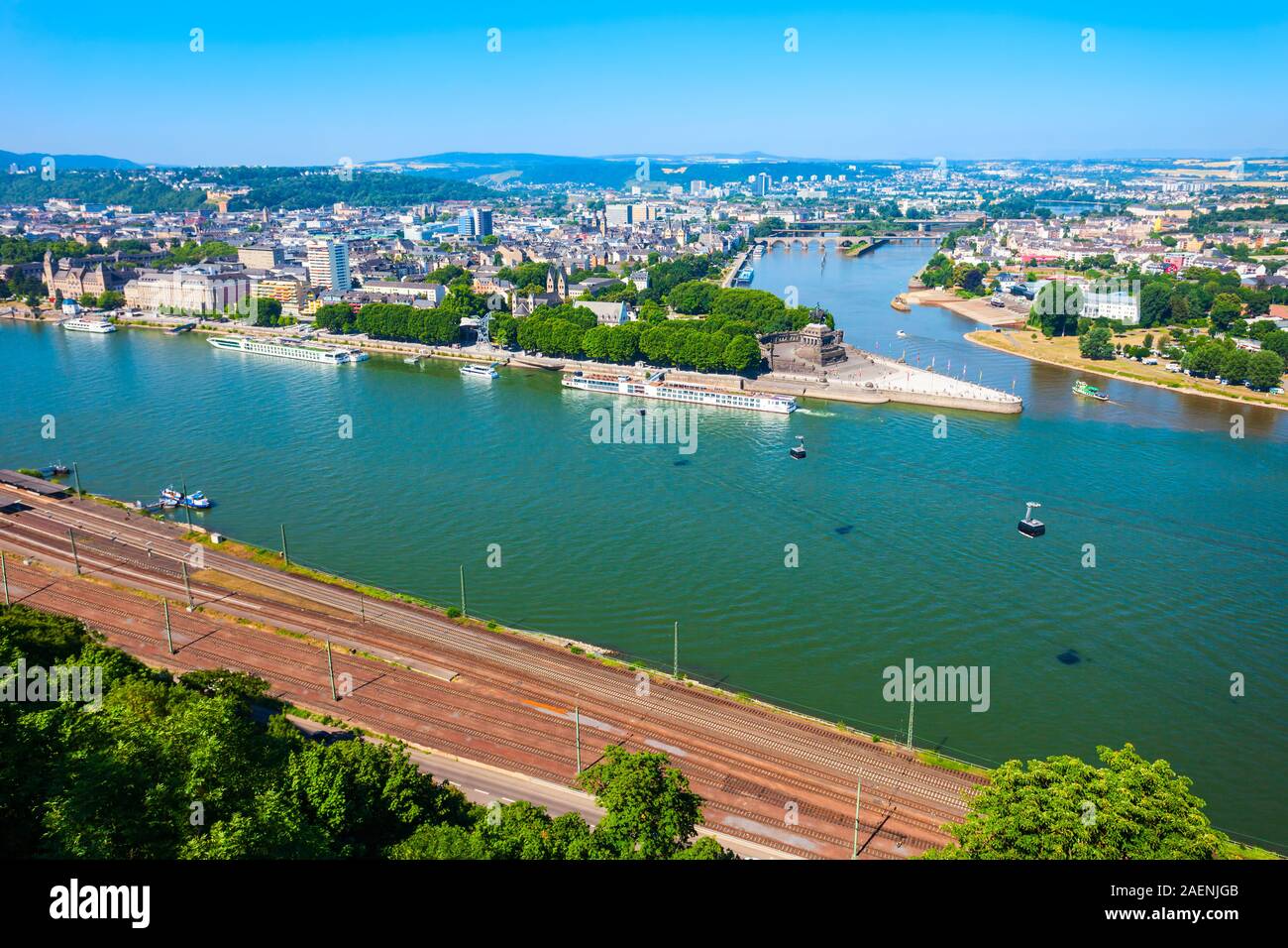 Deutsches Eck ou coin allemand est le nom d'une pointe de Coblence, où la Moselle rejoint le Rhin en Allemagne Banque D'Images