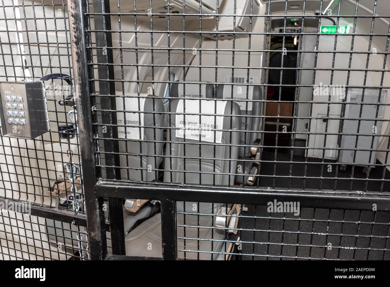 Condamner Airways Flight 338 transport de prisonniers s'échapper prix dans Greenwich, London, UK. Avion ATR42 converti pour échapper jeu de rôle Banque D'Images