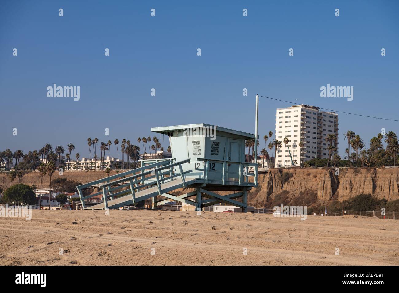 Tour des gardes de la vie sur la plage de Santa Monica, Californie, États-Unis Banque D'Images