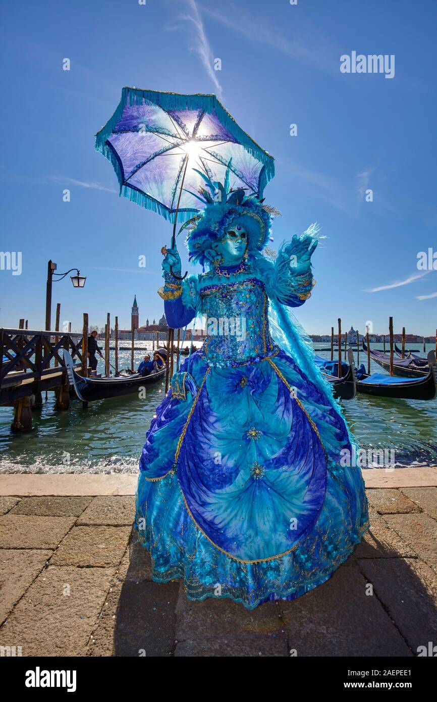 Masque Vénitien Venise au Carnaval de st. La place Saint-Marc, Venise, Italie Banque D'Images