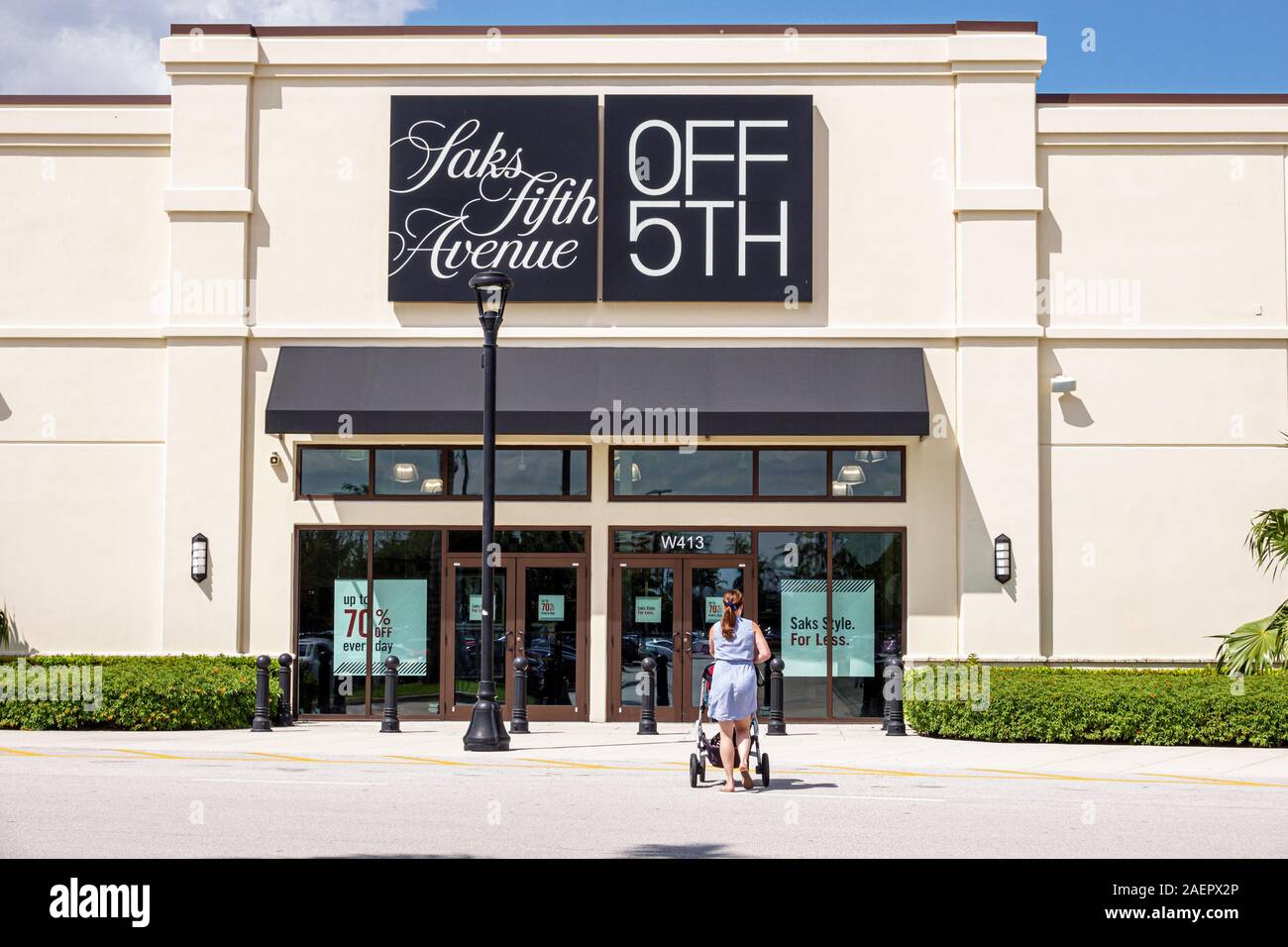 West Palm Beach Florida, Palm Beach Outlets, magasins, centre commercial extérieur, Saks Fifth Avenue à la 5e, grand magasin de luxe, extérieur, entrée principale, Banque D'Images