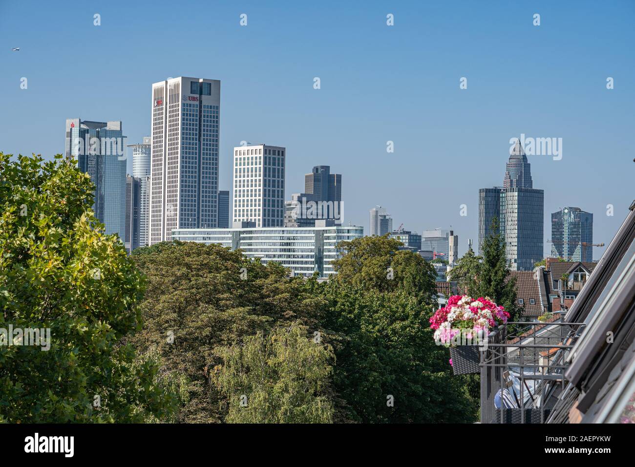 Toits de Francfort par jour - vue depuis le balcon Banque D'Images