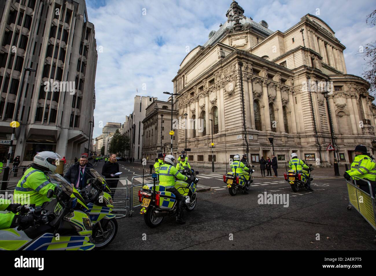 Les manifestants se rassembleront à Trafalgar Square 70e anniversaire de l'OTAN contre sommet et Président américain Donald Trump's visite à London, England, UK Banque D'Images