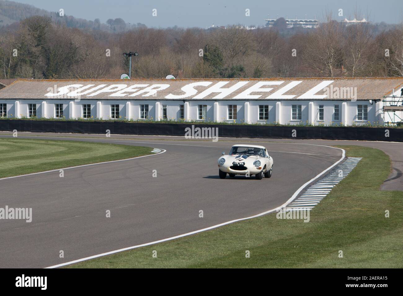 E-type lightweight Goodwood motor racing Chichester West Sussex Banque D'Images