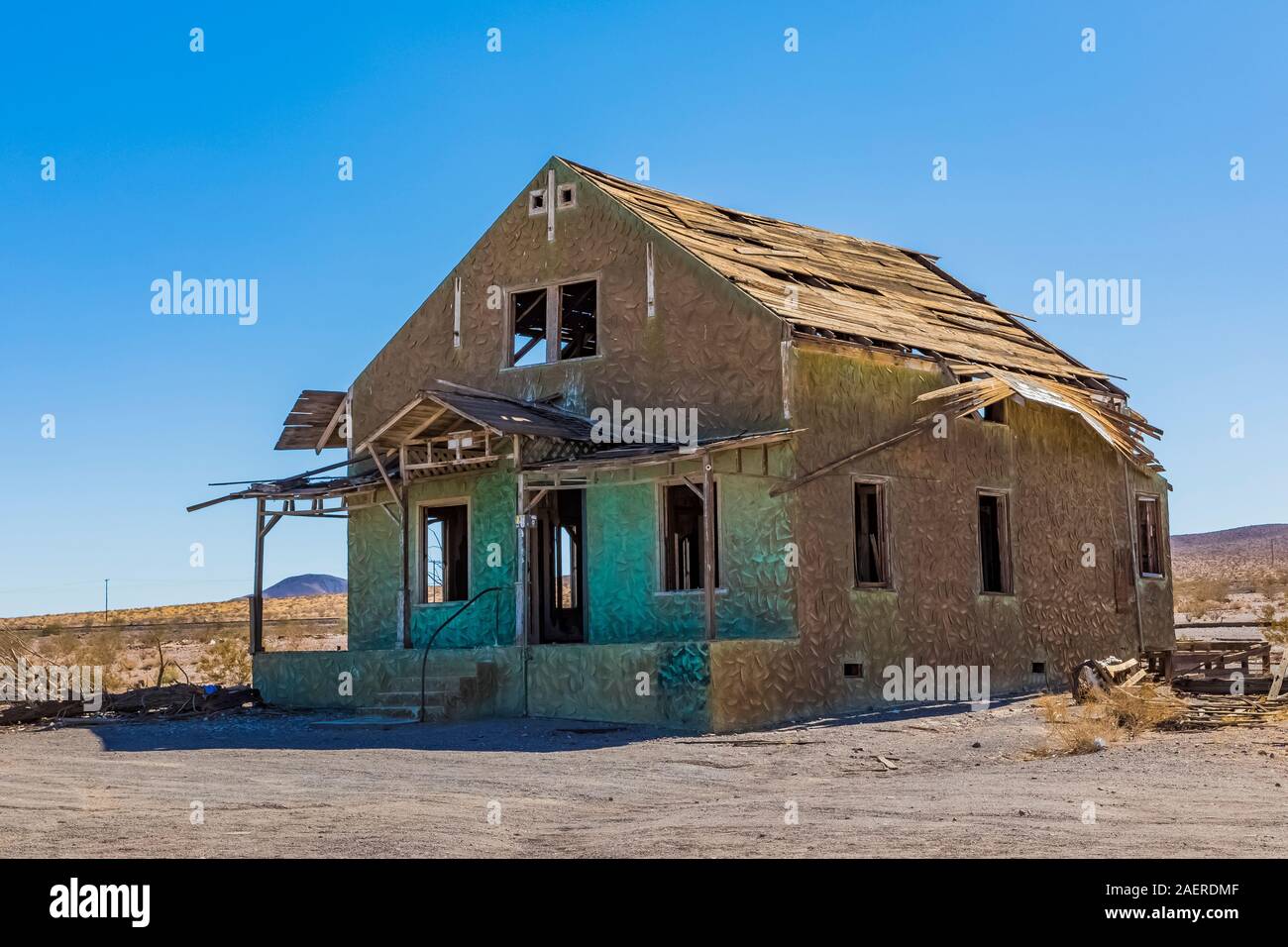 Old post office building dans la ville fantôme de Ludlow le long de la route 66 en Californie, USA [pas de biens ; disponible pour les licences éditoriales uniquement] Banque D'Images