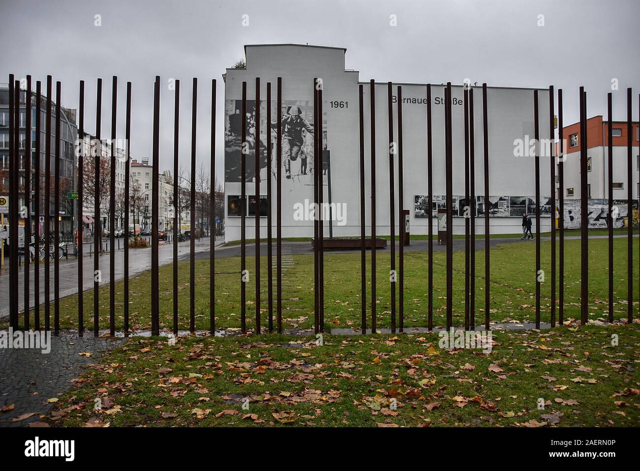 S'échapper est de Berlin, mémorial du mur de Berlin à la Bernauer Strasse Banque D'Images