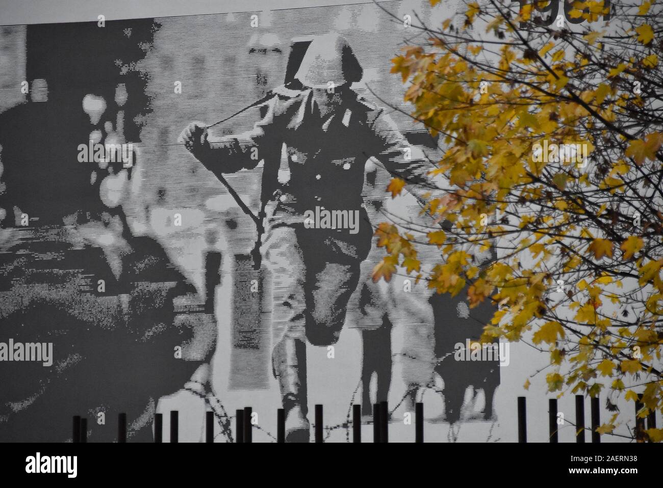 S'échapper est de Berlin, mémorial du mur de Berlin à la Bernauer Strasse Banque D'Images